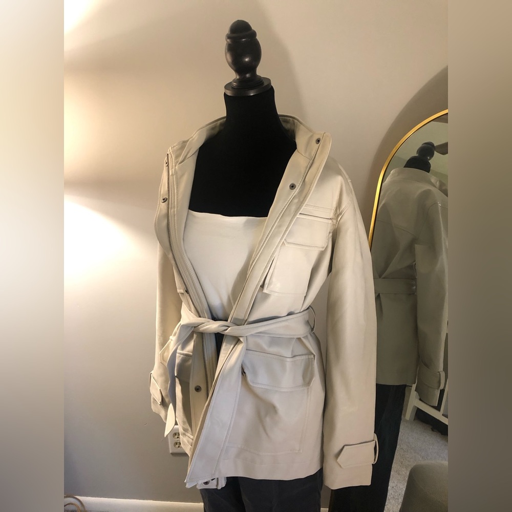 ✨FINAL SALE✨ Faux leather belted zip-up jacket